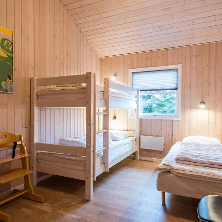 6 Person In Semesterbostad Tarm