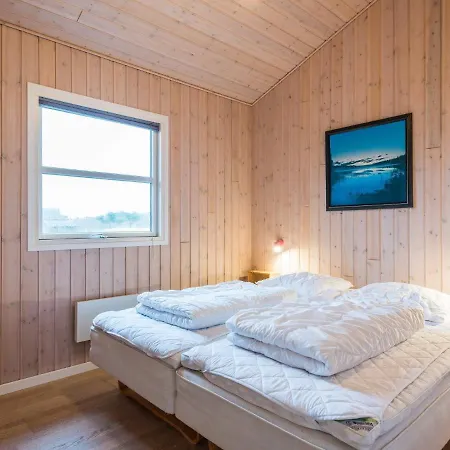 6 Person In Semesterbostad *